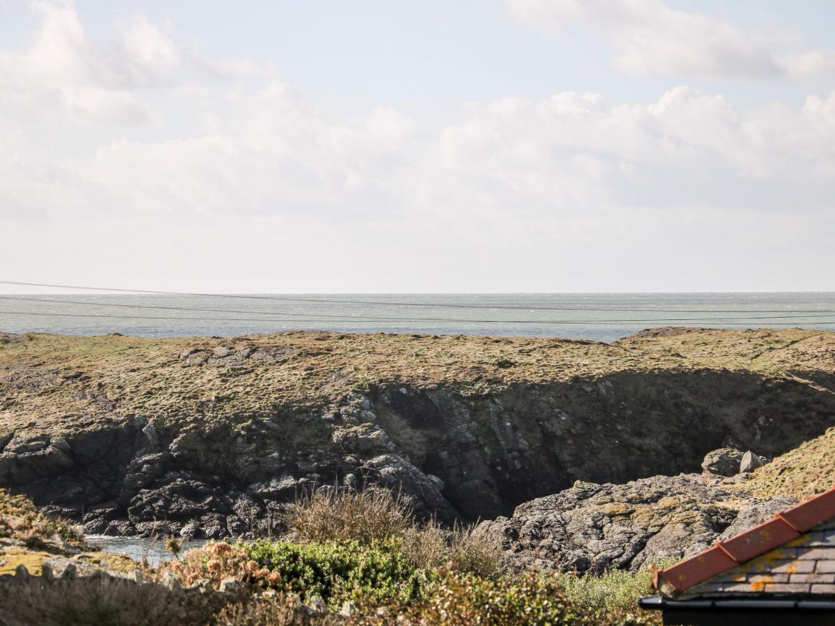 Villa Bay View Holyhead Exterior foto